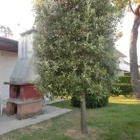 Apartment With Private Garden In Bibione