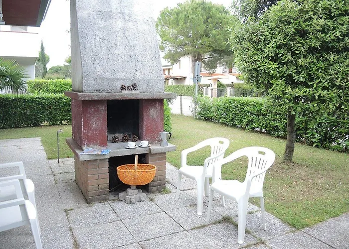 With Private Garden In 비비오네