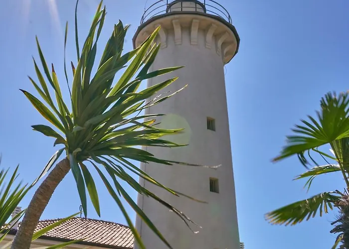 Apartment With Private Garden In